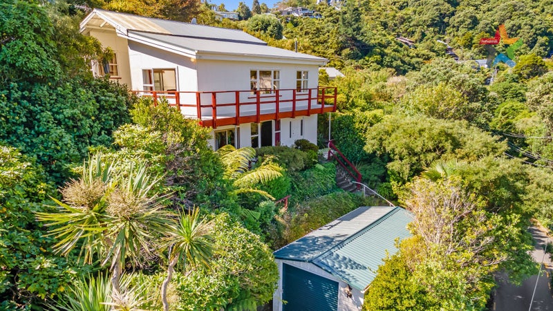 32 Waitohu Road, York Bay, Lower Hutt - Carousel 1