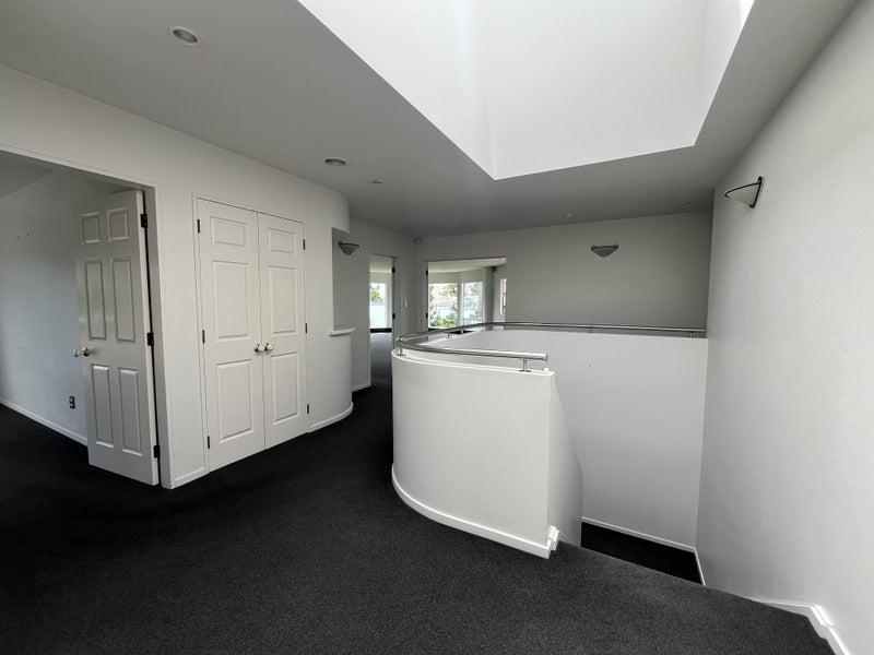 34 Molyneux Close, Whitby, Porirua - Carousel 2