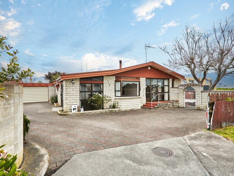 138 Birrell Street, Elgin, Gisborne - Carousel 1