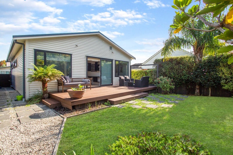 1F EVERSLEIGH ROAD, Belmont, Auckland - Carousel 20