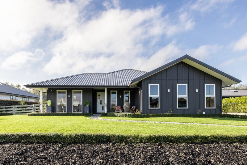 3 Cape Grove, Hastings - Carousel 26