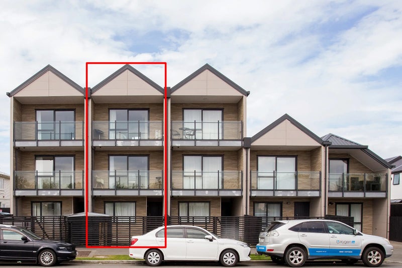 2/116 Stanmore Road, Linwood, Christchurch - Carousel 1