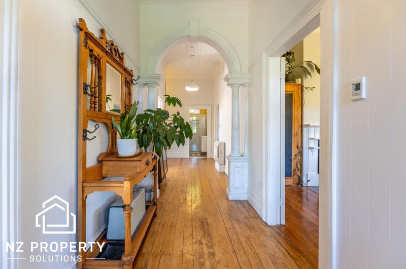 54 Rhodes Terrace, North East Valley, Dunedin - Carousel 2