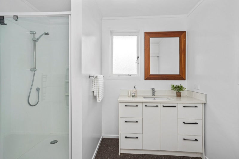 64 Archibald Road, Kelston, Auckland - Carousel 11