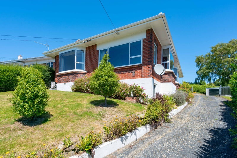 17 Scotland Terrace, Green Island, Dunedin - Carousel 2