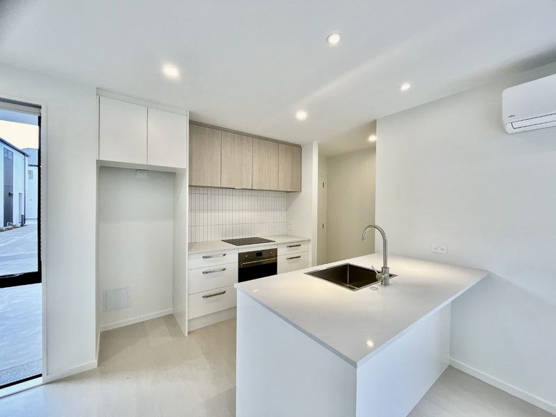 1/51 Laurence Street, Waltham, Christchurch - Carousel 2