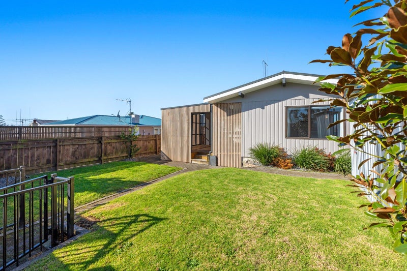 8A Lincoln Terrace, Gate Pa, Tauranga - Carousel 2