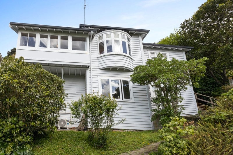 124 Te Anau Road, Hataitai, Wellington - Carousel 1