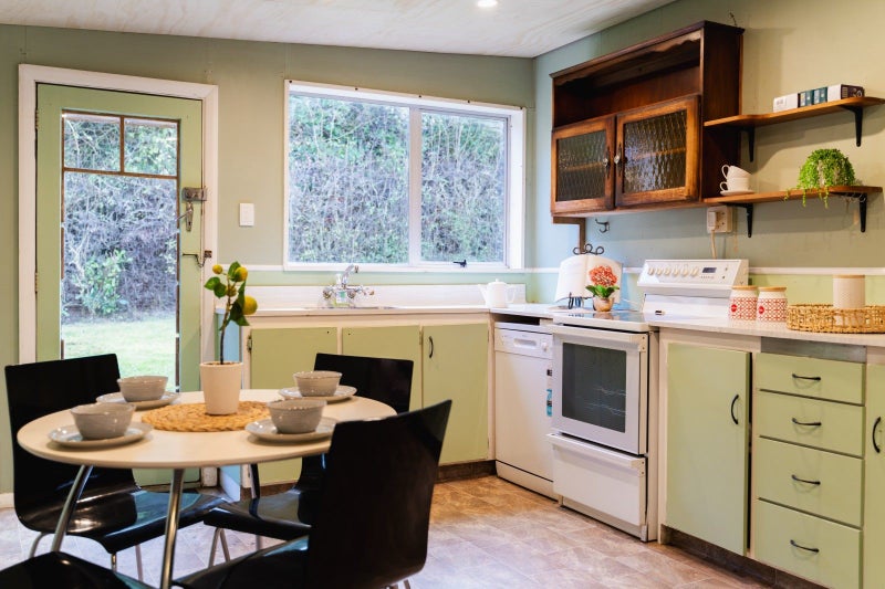 31 Taupo Street, Ravensbourne, Dunedin - Carousel 2