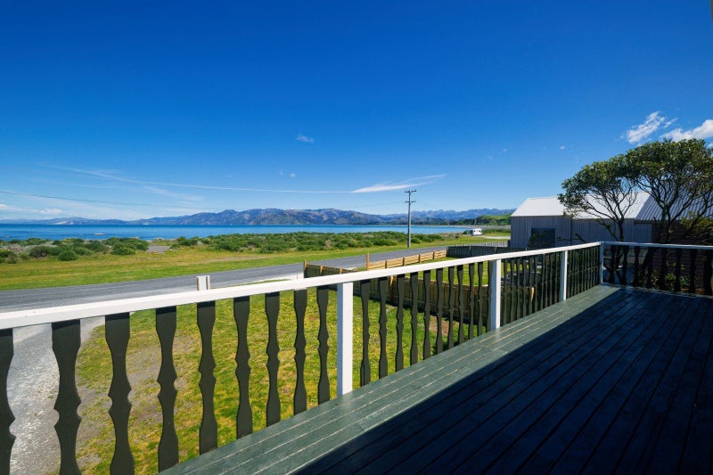 15 South Bay Parade, South Bay, Kaikoura - Carousel 2