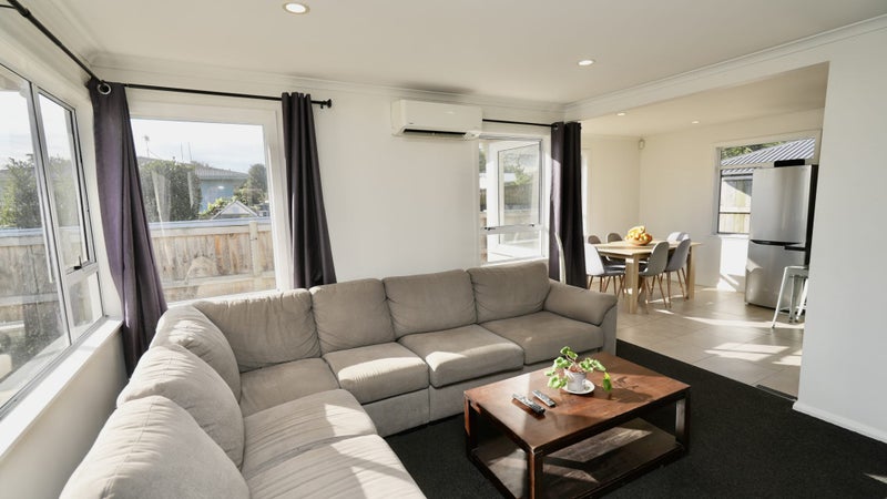 40 Park Road, West End, Palmerston North - Carousel 2