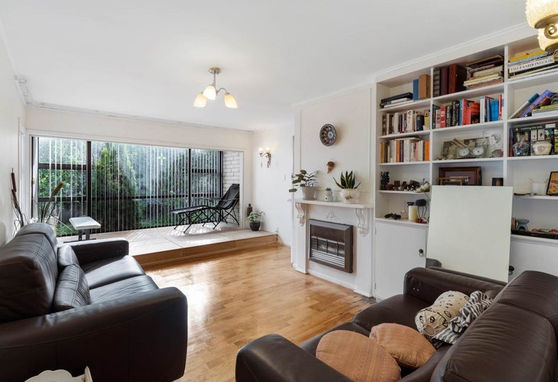 10 Latham Avenue, Pakuranga, Auckland - Carousel 1