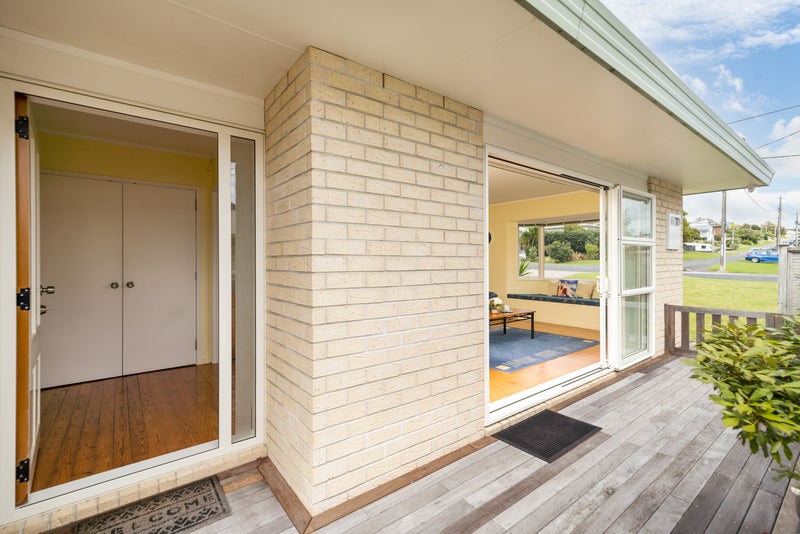 49 Kauri Road, Stanmore Bay, Whangaparaoa - Carousel 2