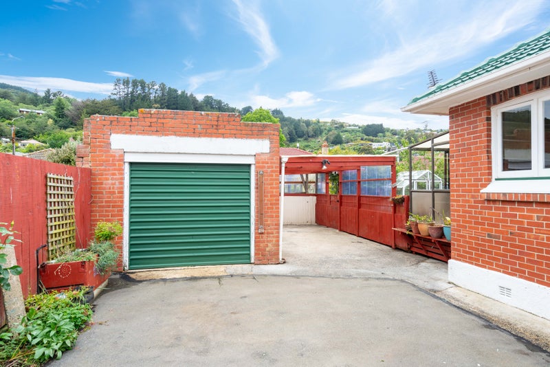 26 Ainslee Place, North East Valley, Dunedin - Carousel 21