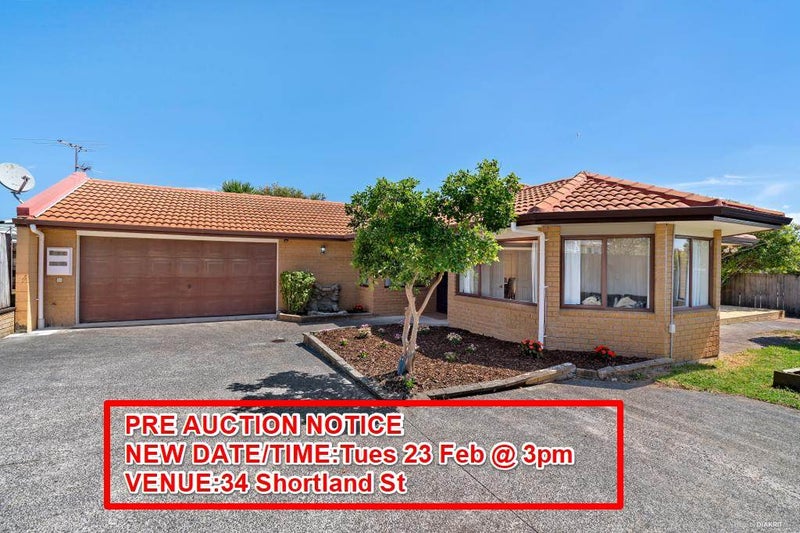 224 Te Atatu Road, Te Atatu South, Auckland - Carousel 1