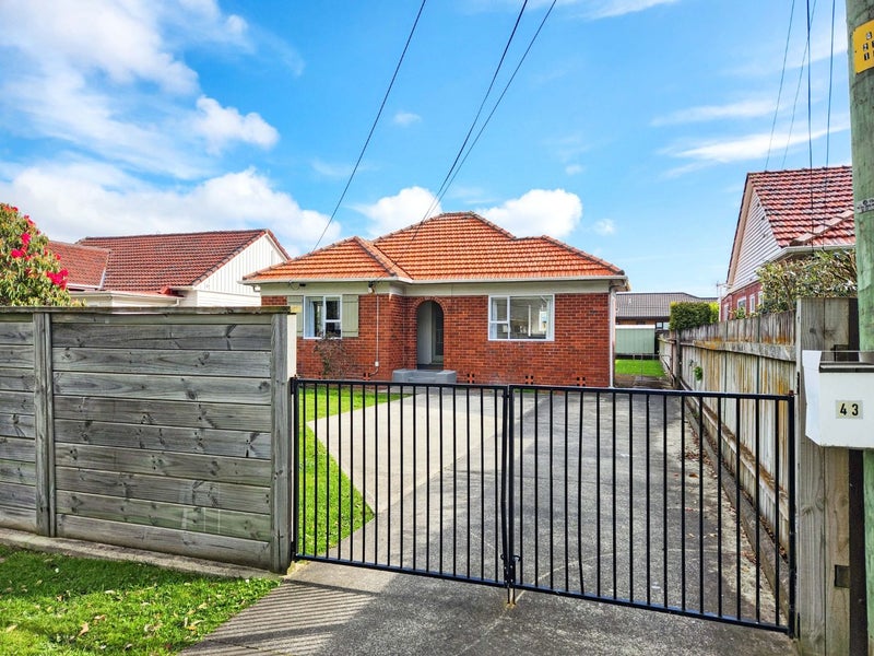 43 Bell Road, Waiwhetu, Lower Hutt - Carousel 1