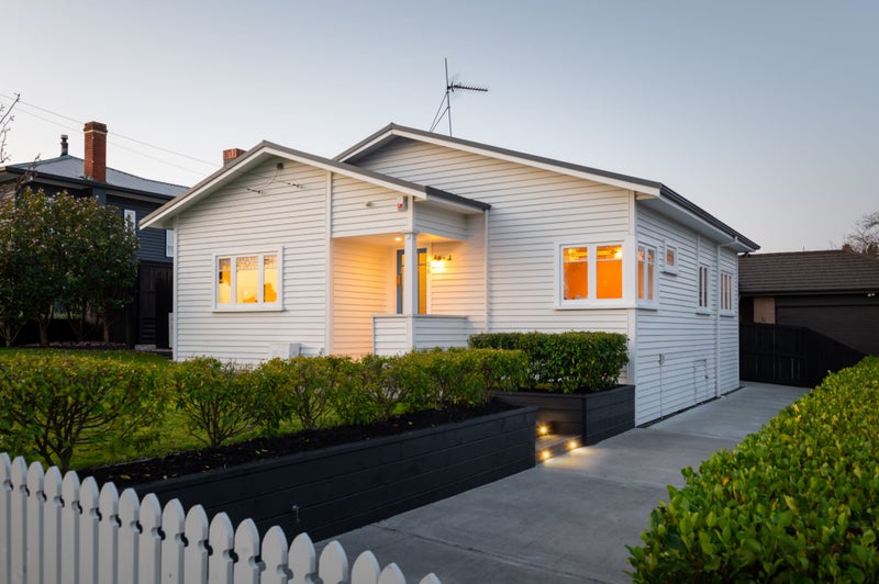 26 Rata Street, Maeroa, Hamilton - Carousel 1