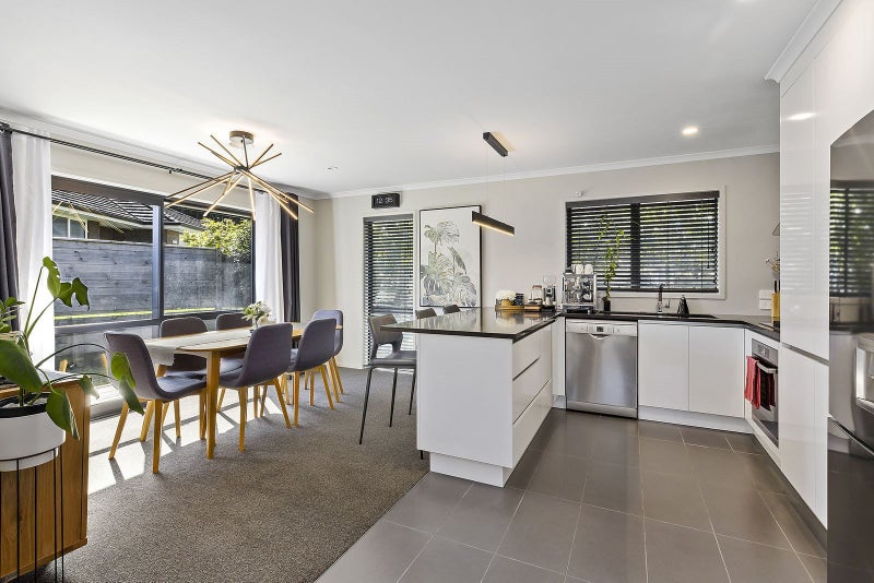 14 Mooring Close, Whitby, Porirua - Carousel 2