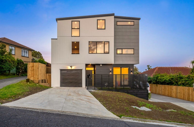 1/12 Waterloo Street, Howick, Auckland - Carousel 2