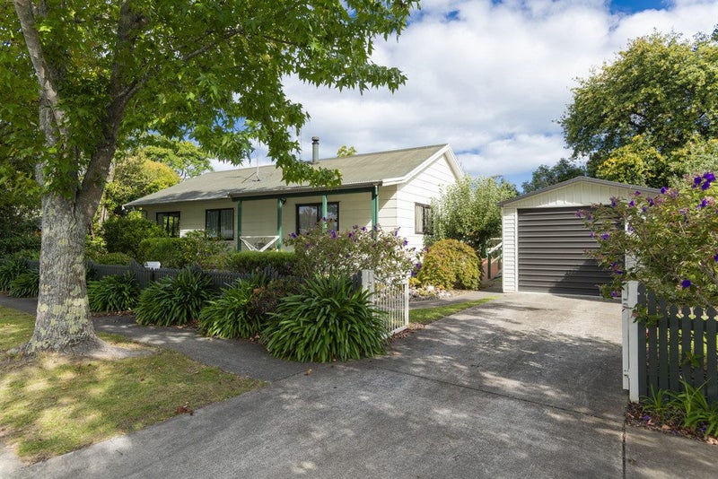 6 Elsdon Best Street, Riverdale, Gisborne - Carousel 1
