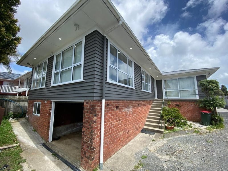 18 Cambourne Road, Papatoetoe, Auckland - Carousel 1