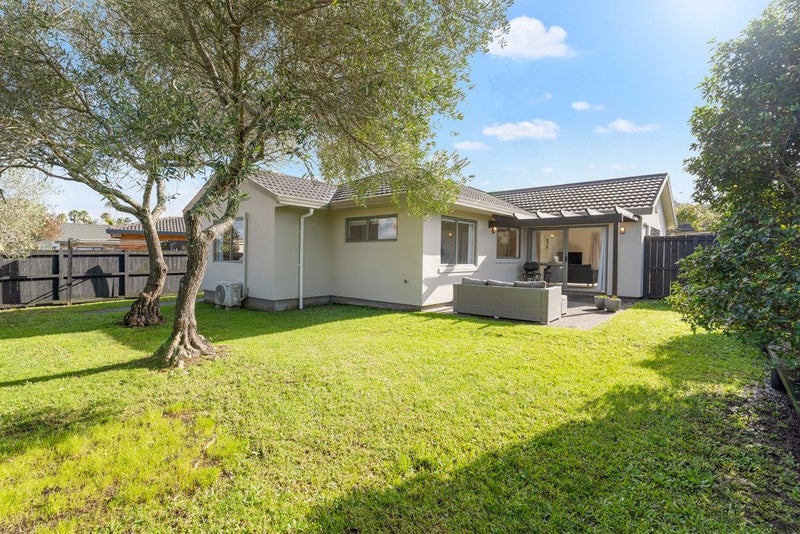 4 Amarillo Place, Manurewa, Auckland - Carousel 1