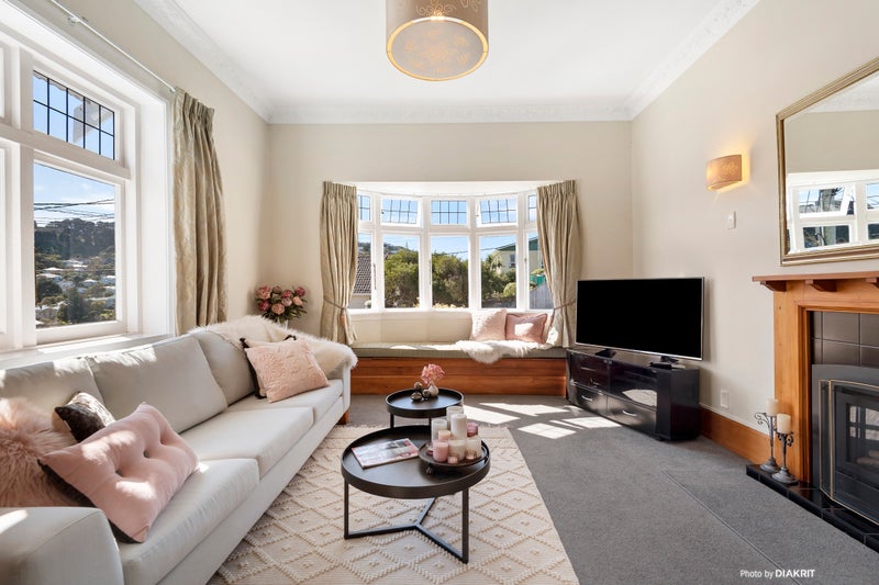 3 Hamilton Road, Hataitai, Wellington - Carousel 2