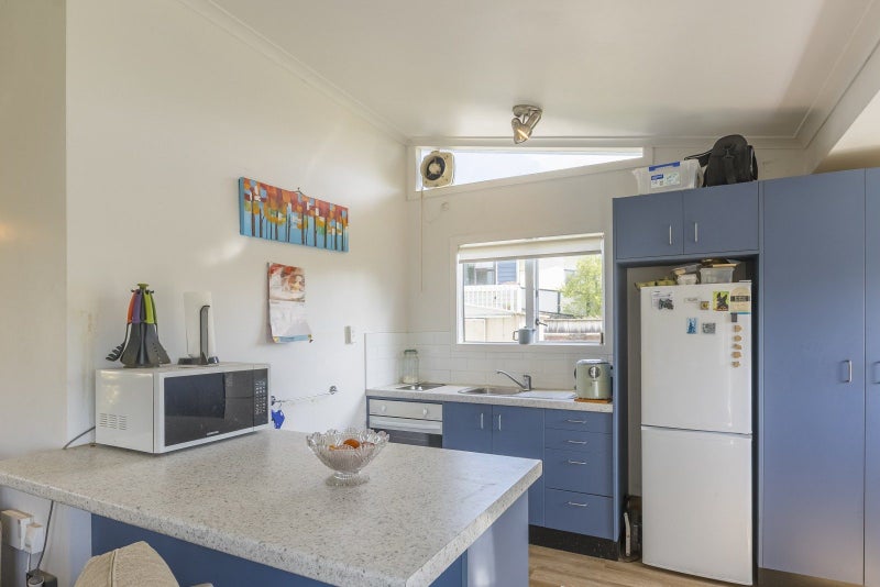 26 Francis Road, Paraparaumu Beach, Paraparaumu - Carousel 2