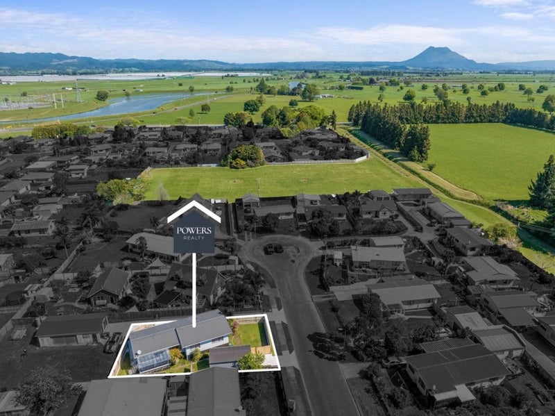 6 Kanuka Place, Edgecumbe - Carousel 1