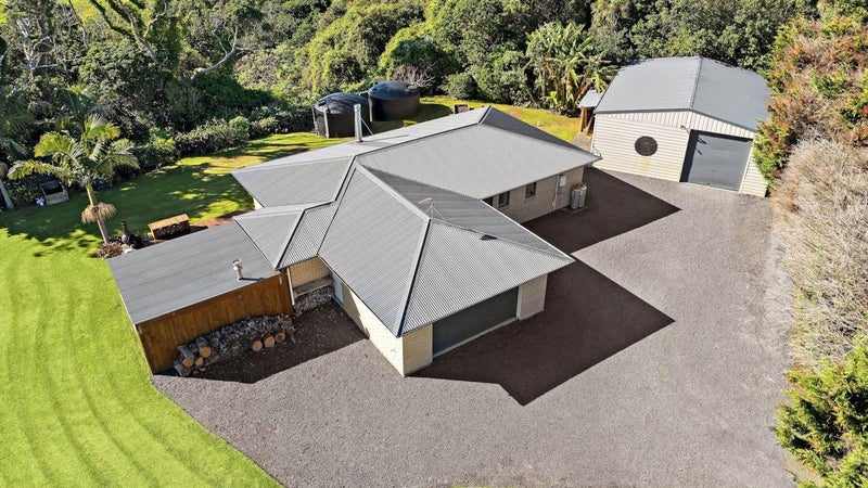 2123 Awhitu Road, Pollok, Pollok - Carousel 1