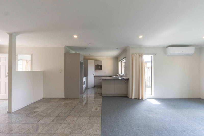 12 Shrule Place, Huntington, Hamilton - Carousel 2