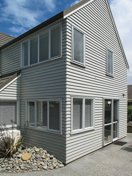 14 Bracken Road, Newlands, Wellington - Carousel 20