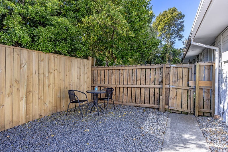 2/395 Gloucester Street, Linwood, Christchurch - Carousel 2