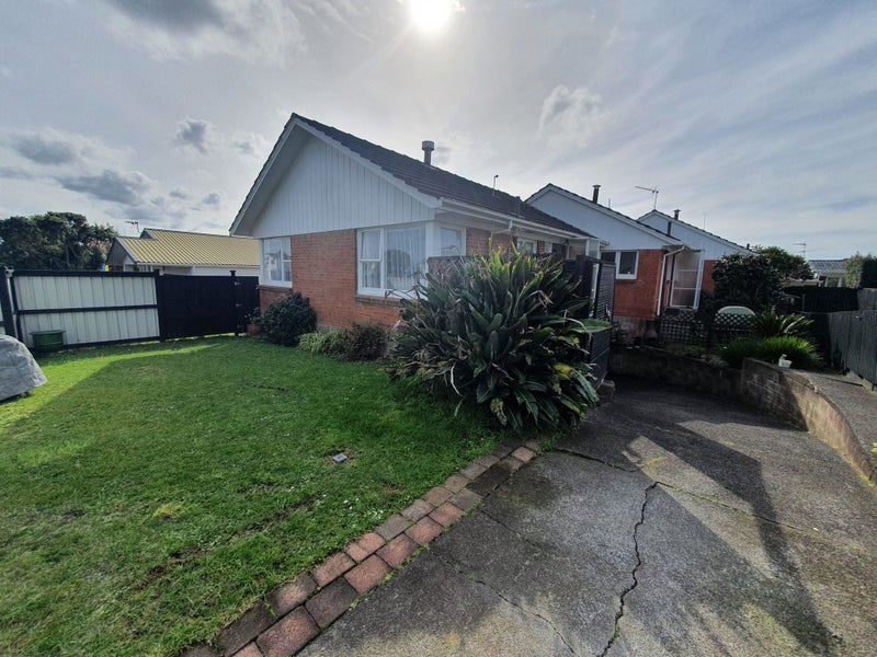 1/44 Whytehead Crescent, Kohimarama, Auckland - Carousel 1