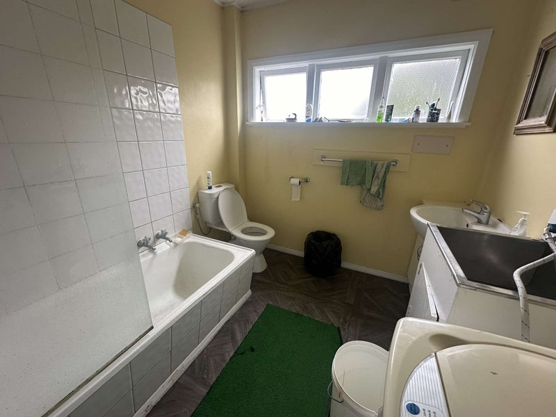 2/253 Waterloo Road, Waterloo, Lower Hutt - Carousel 6