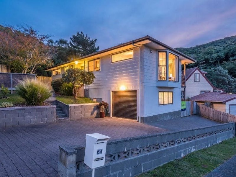 64 Hathaway Avenue, Karori, Wellington - Carousel 1