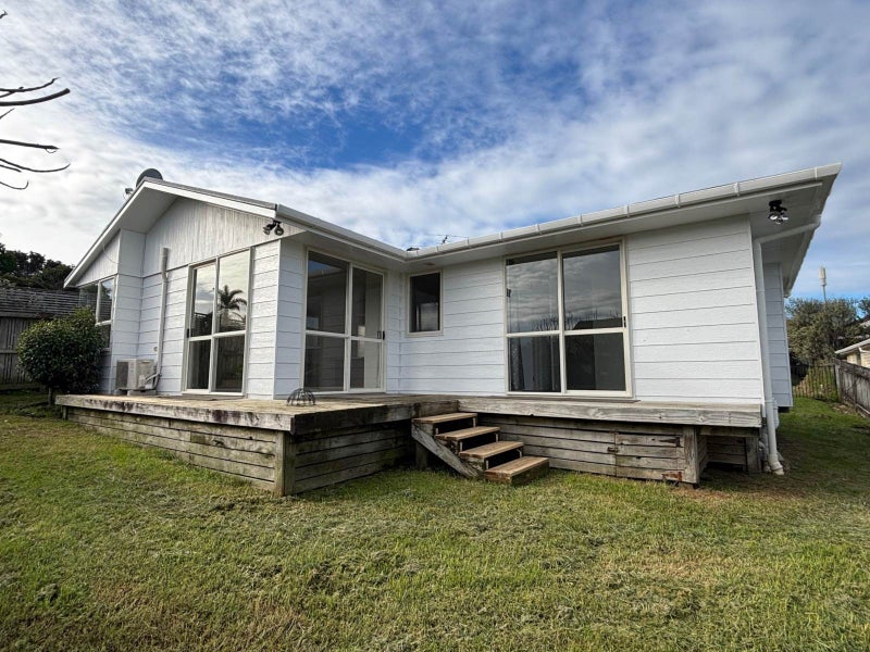 826 East Coast Road, Oteha, Auckland - Carousel 2