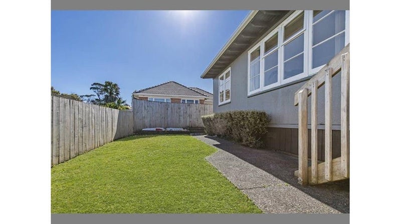 66 Don Buck Road, Massey, Auckland - Carousel 11