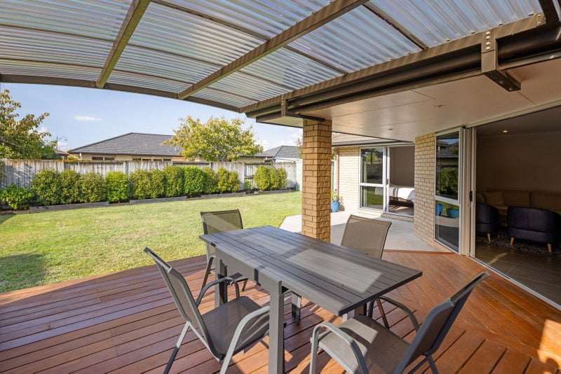 26 Whitney Place, Rototuna North, Hamilton - Carousel 2