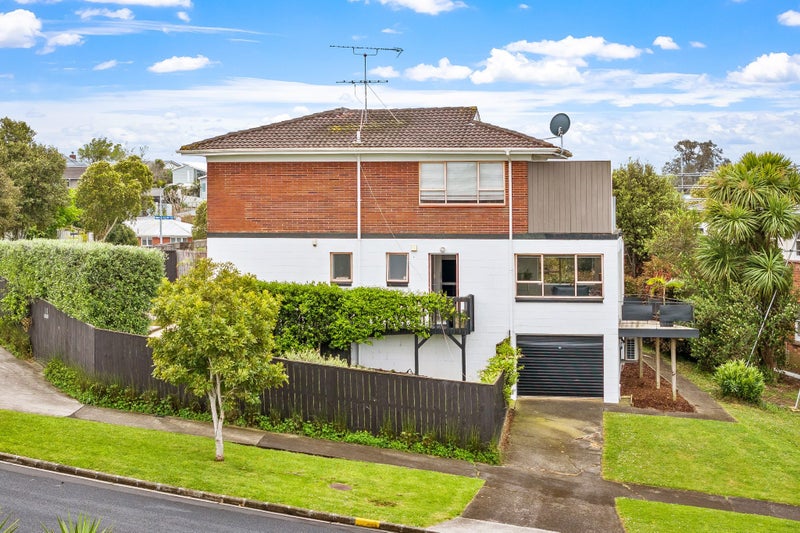 10 Strong Street, Saint Johns, Auckland - Carousel 1