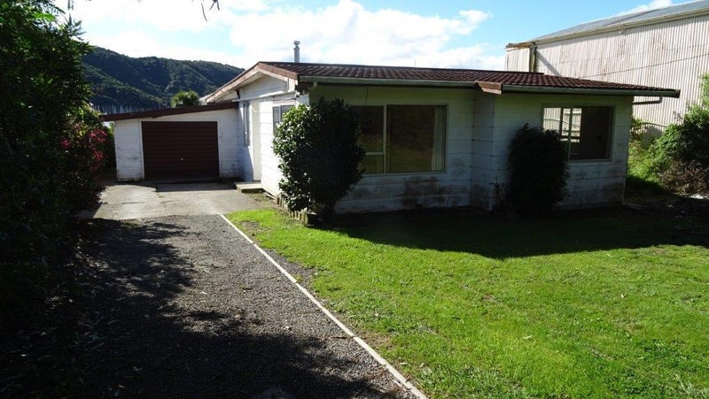 0 Waikawa Bay, Waikawa, Picton - Carousel 8