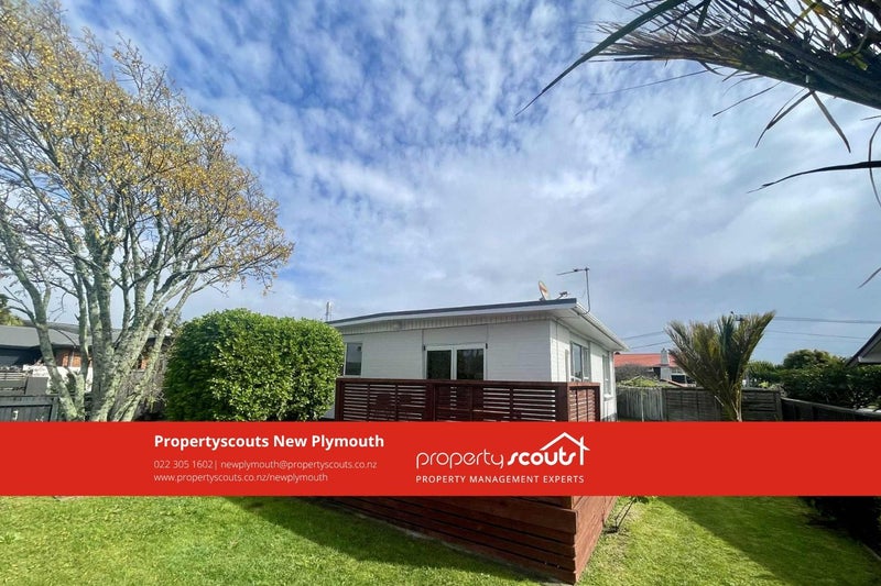 16 Mangorei Road, Strandon, New Plymouth - Carousel 1