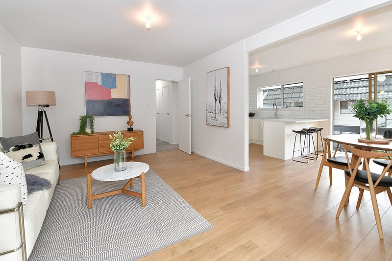 2/37 Moore Street, Hillcrest, North Shore City - Carousel 2