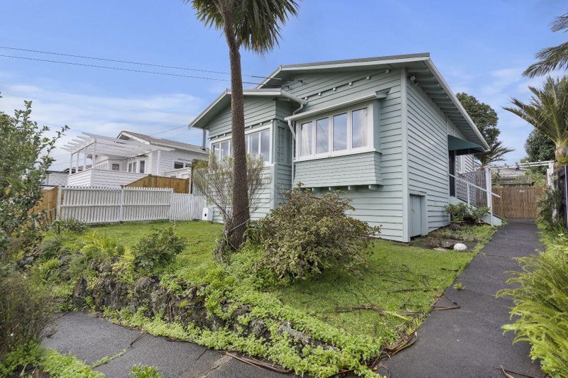34 Euston Road, Sandringham, Auckland - Carousel 1