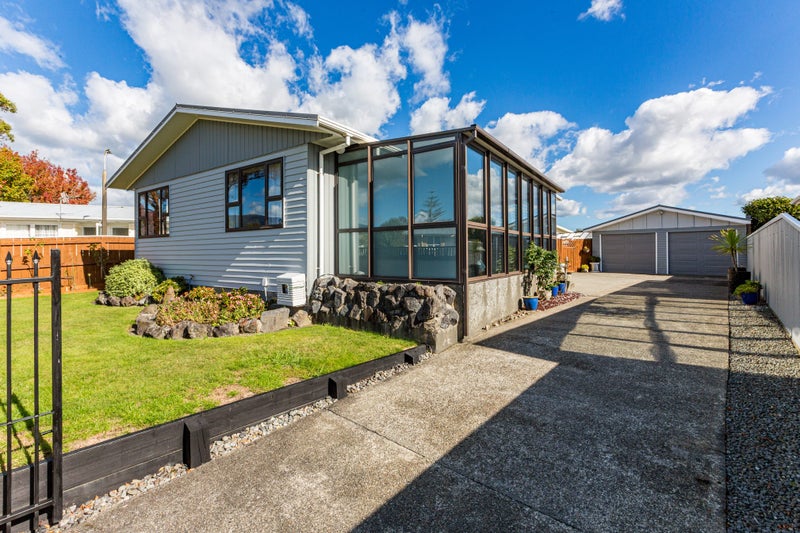 21 Bonnie Glen Crescent, Ebdentown, Upper Hutt - Carousel 2