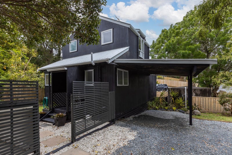 2 Shadon Place, Stanmore Bay, Whangaparaoa - Carousel 1