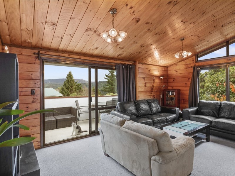 81 Lord Street, Stokes Valley, Lower Hutt - Carousel 2