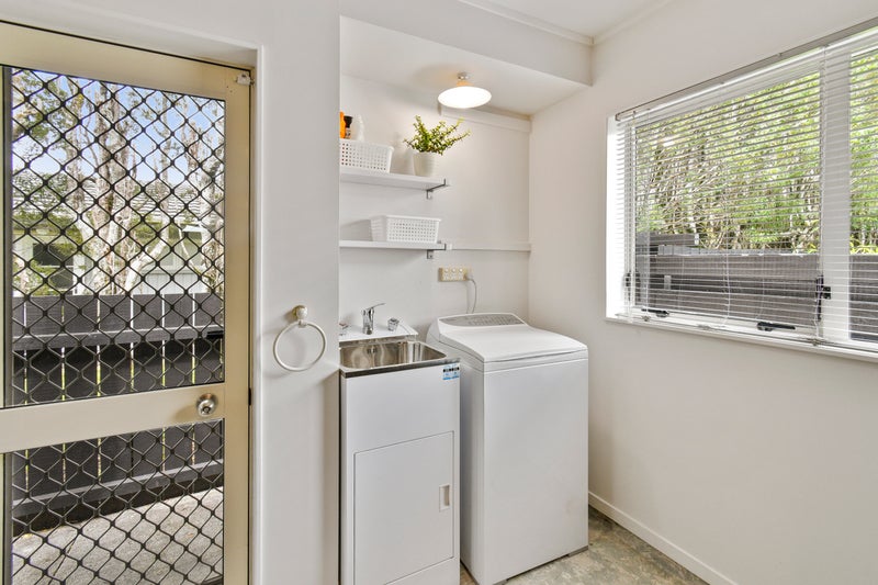 37A Bexley Place, Pahurehure, Papakura - Carousel 18