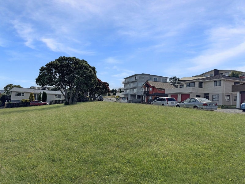 6/32 Akaroa Drive, Maupuia, Wellington - Carousel 22