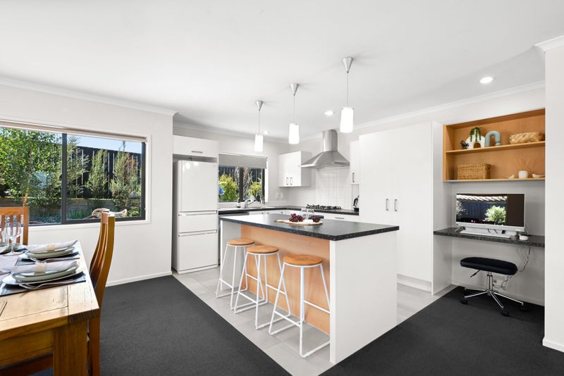 87B Dixon Road, Glenview, Hamilton - Carousel 2